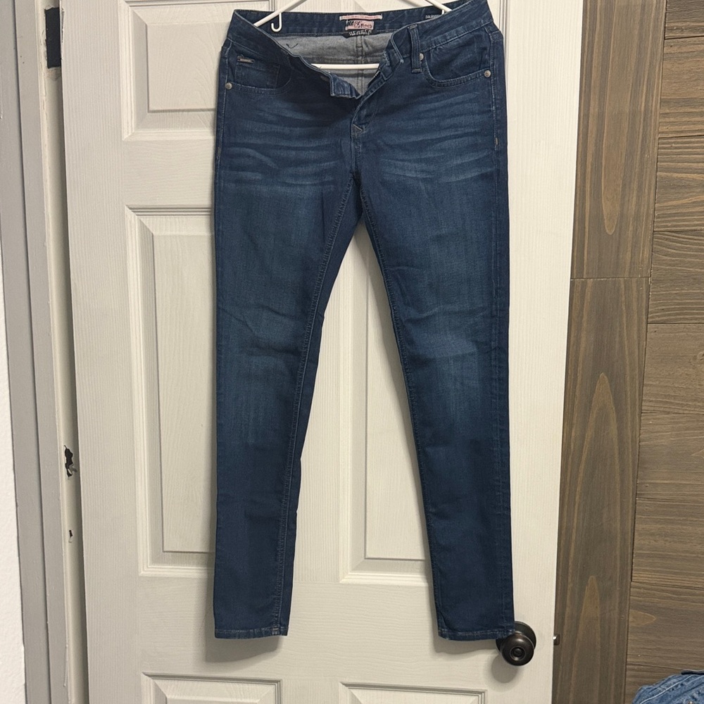 Stylish Indigo Skinny Jeans